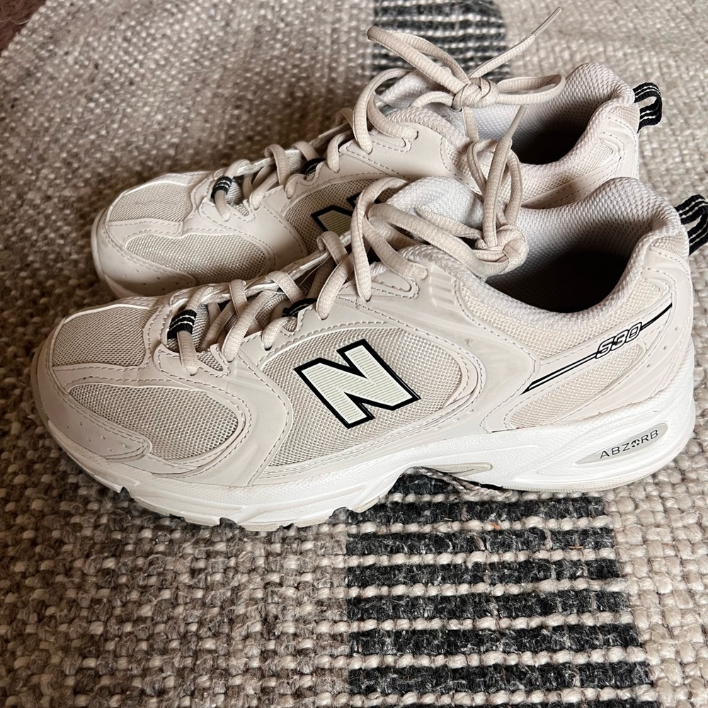 New Balance 530, abzorb, size 8, perfect condition